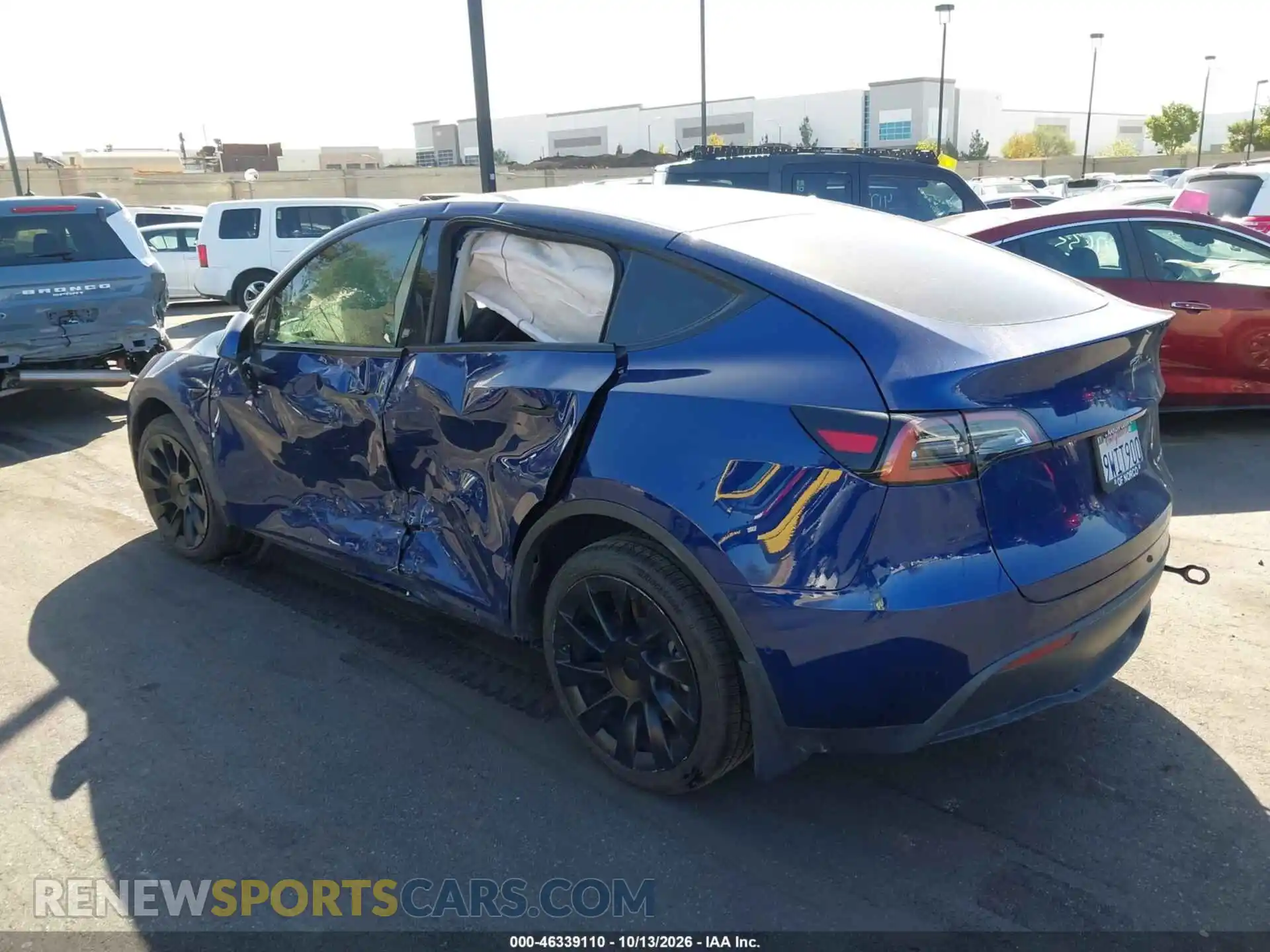 3 Photograph of a damaged car 5YJYGDEE8MF213716 TESLA MODEL Y 2021