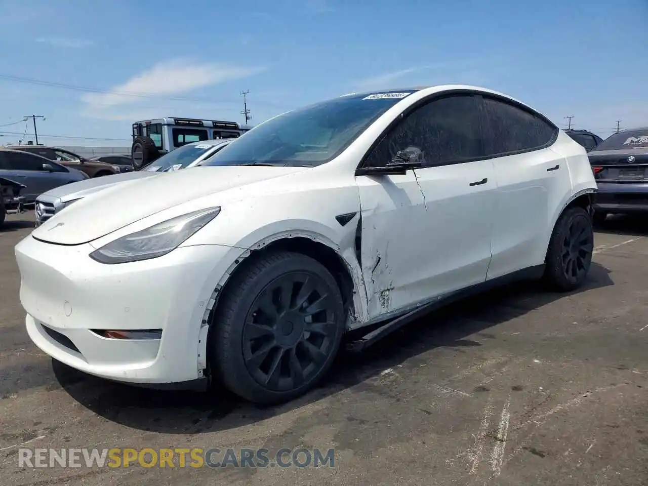 1 Photograph of a damaged car 5YJYGDEE8MF219225 TESLA MODEL Y 2021