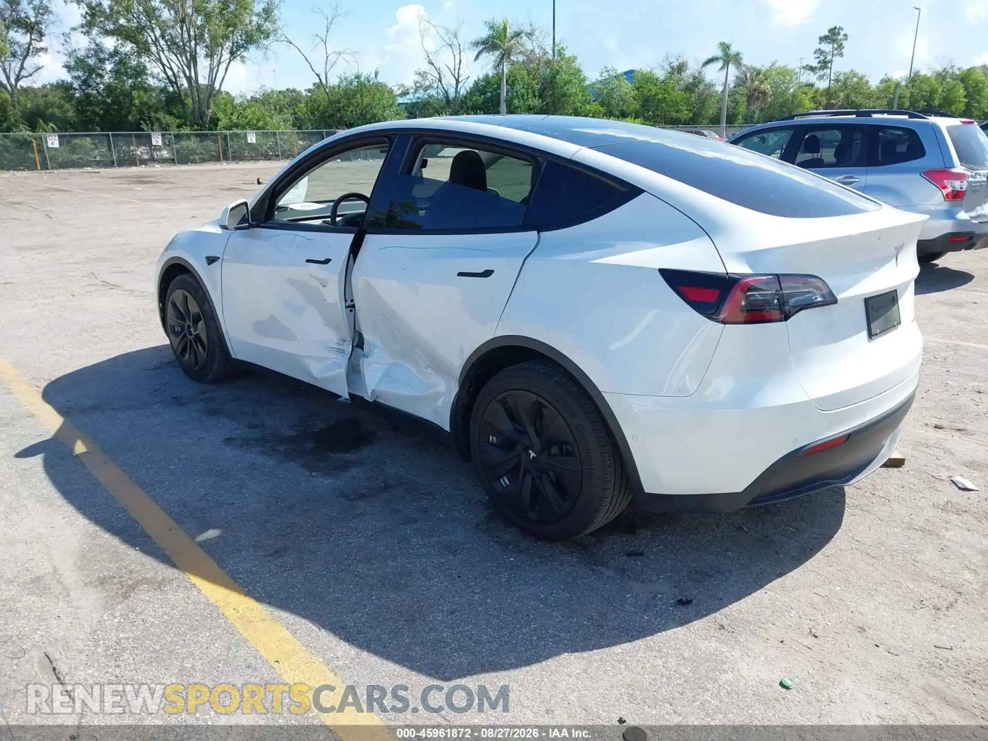 3 Photograph of a damaged car 5YJYGDEE8MF224554 TESLA MODEL Y 2021