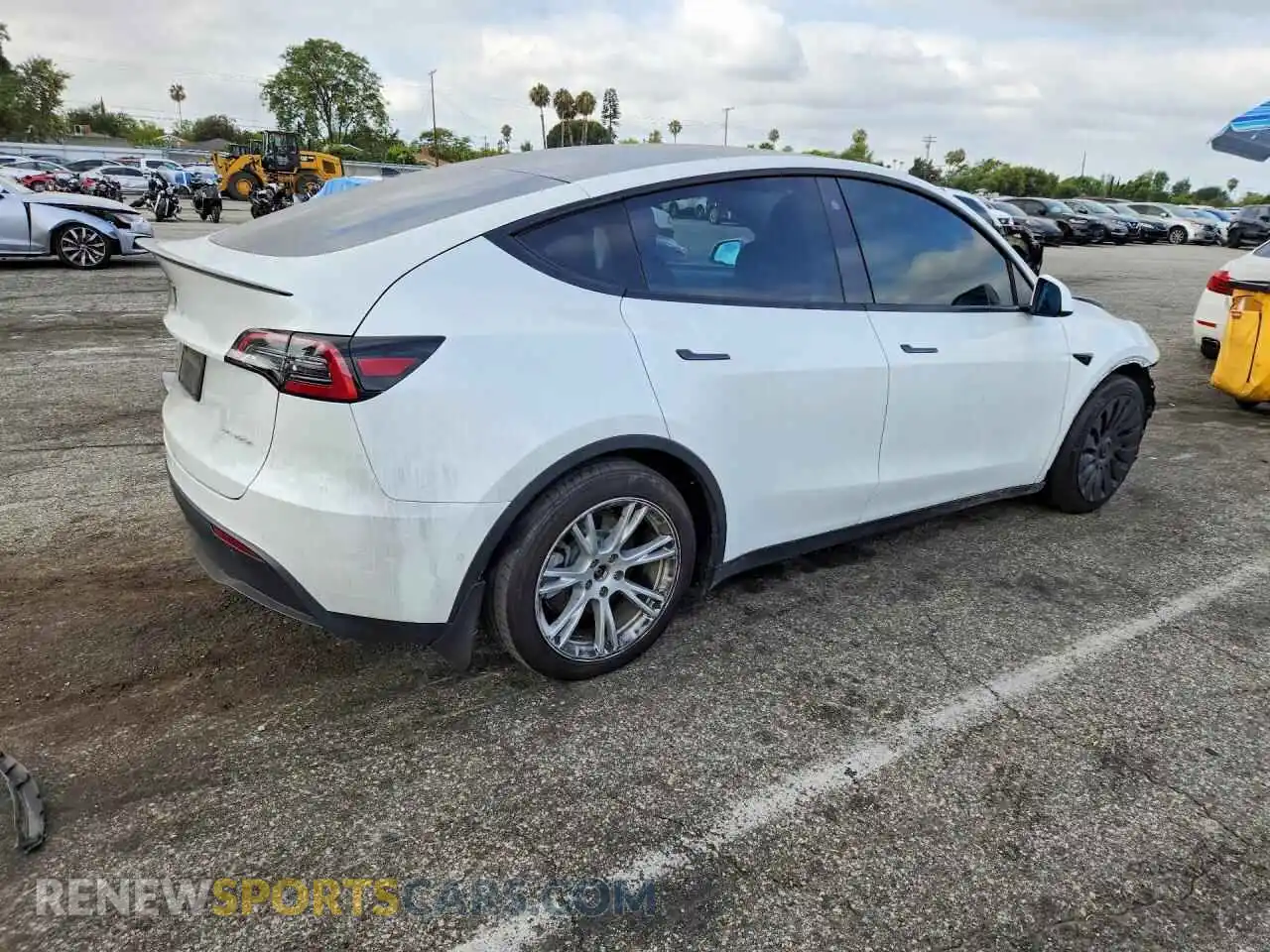 3 Photograph of a damaged car 5YJYGDEE8MF231343 TESLA MODEL Y 2021