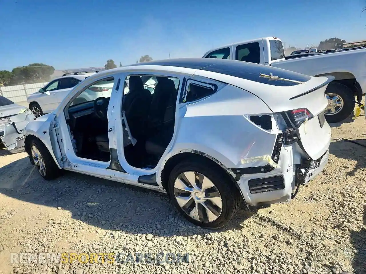 2 Photograph of a damaged car 5YJYGDEE8MF232010 TESLA MODEL Y 2021