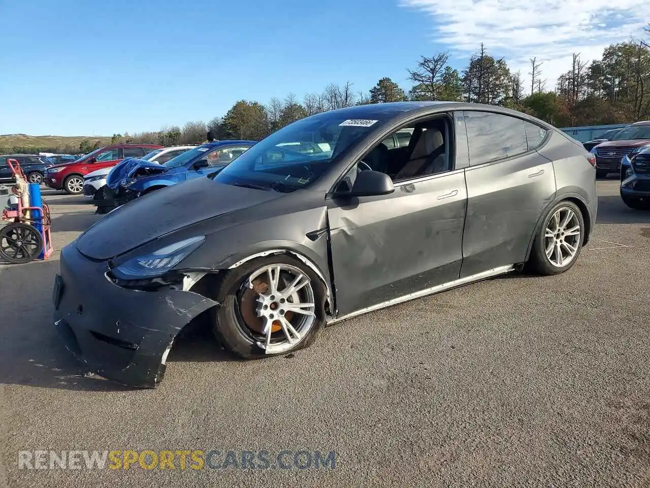 1 Фотография поврежденного автомобиля 5YJYGDEE8MF266142 TESLA MODEL Y 2021