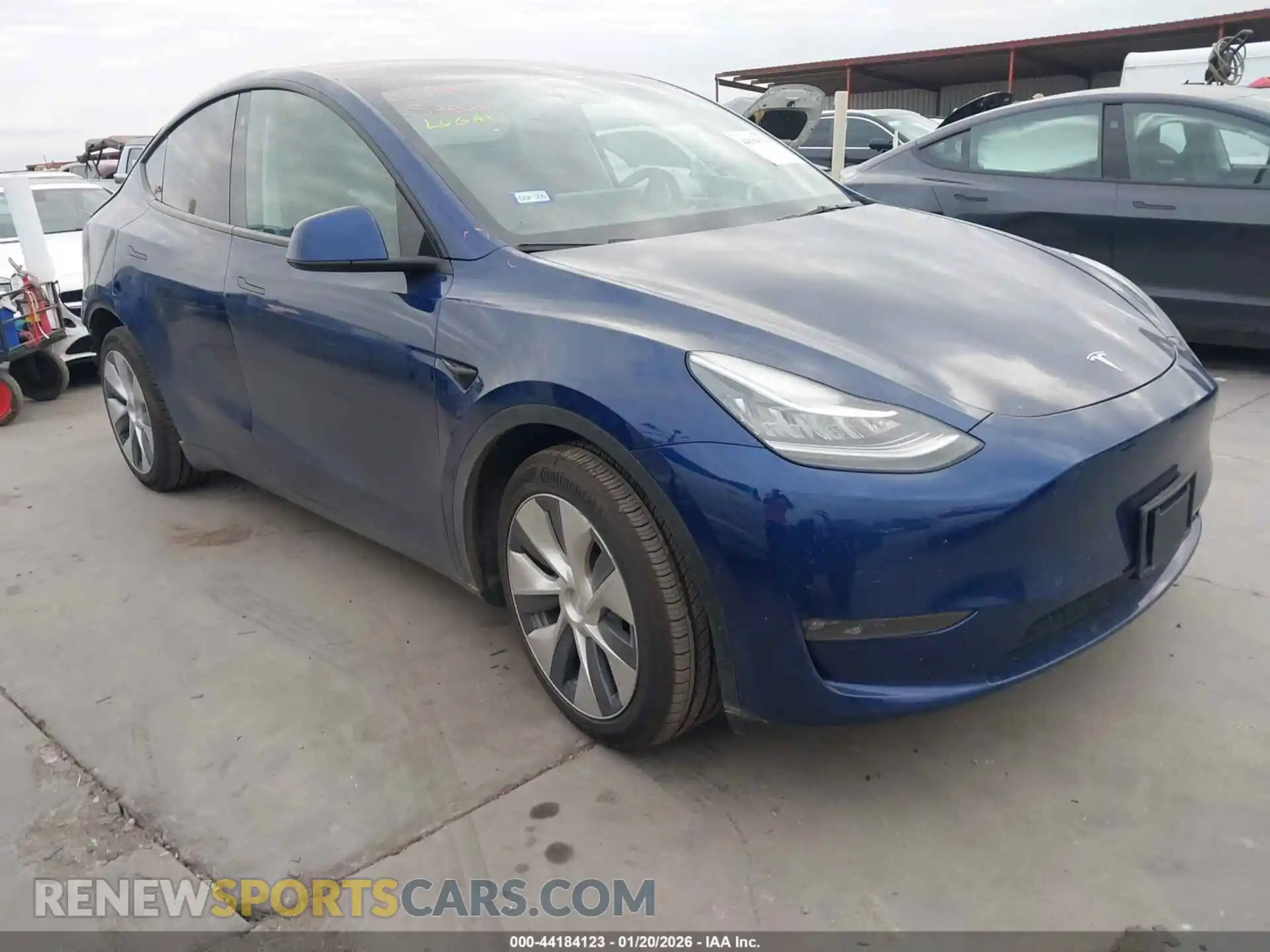1 Photograph of a damaged car 5YJYGDEE8MF266187 TESLA MODEL Y 2021
