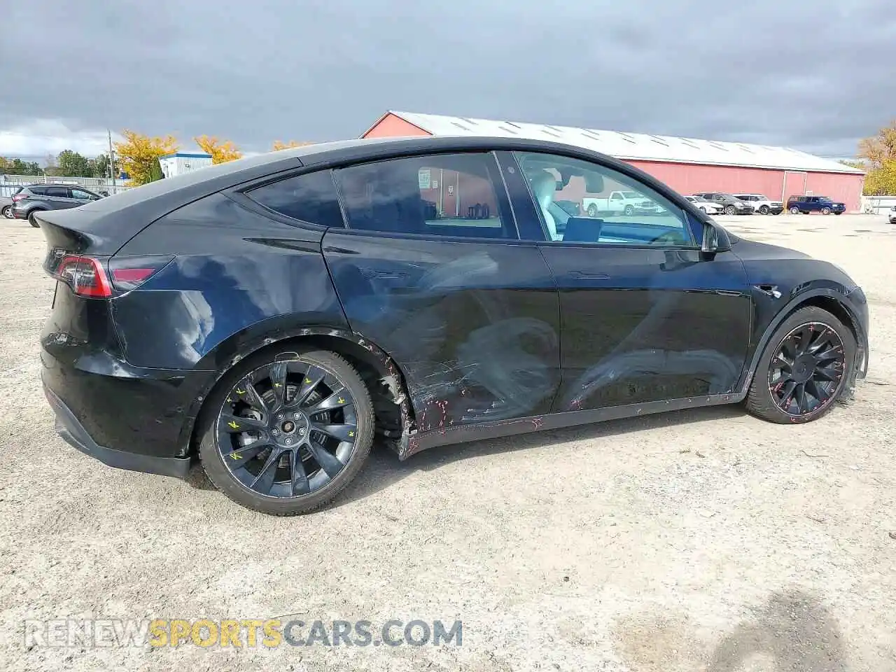 3 Photograph of a damaged car 5YJYGDEE8MF266920 TESLA MODEL Y 2021