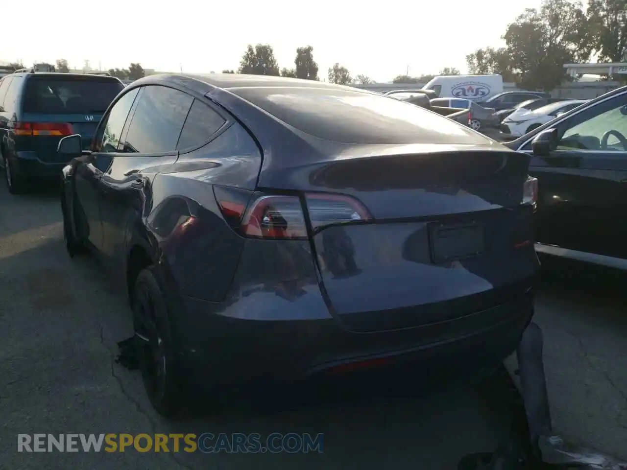 3 Photograph of a damaged car 5YJYGDEE8MF274905 TESLA MODEL Y 2021