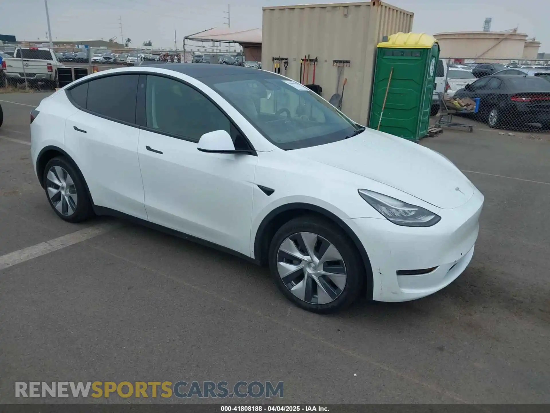 1 Photograph of a damaged car 5YJYGDEE8MF293745 TESLA MODEL Y 2021