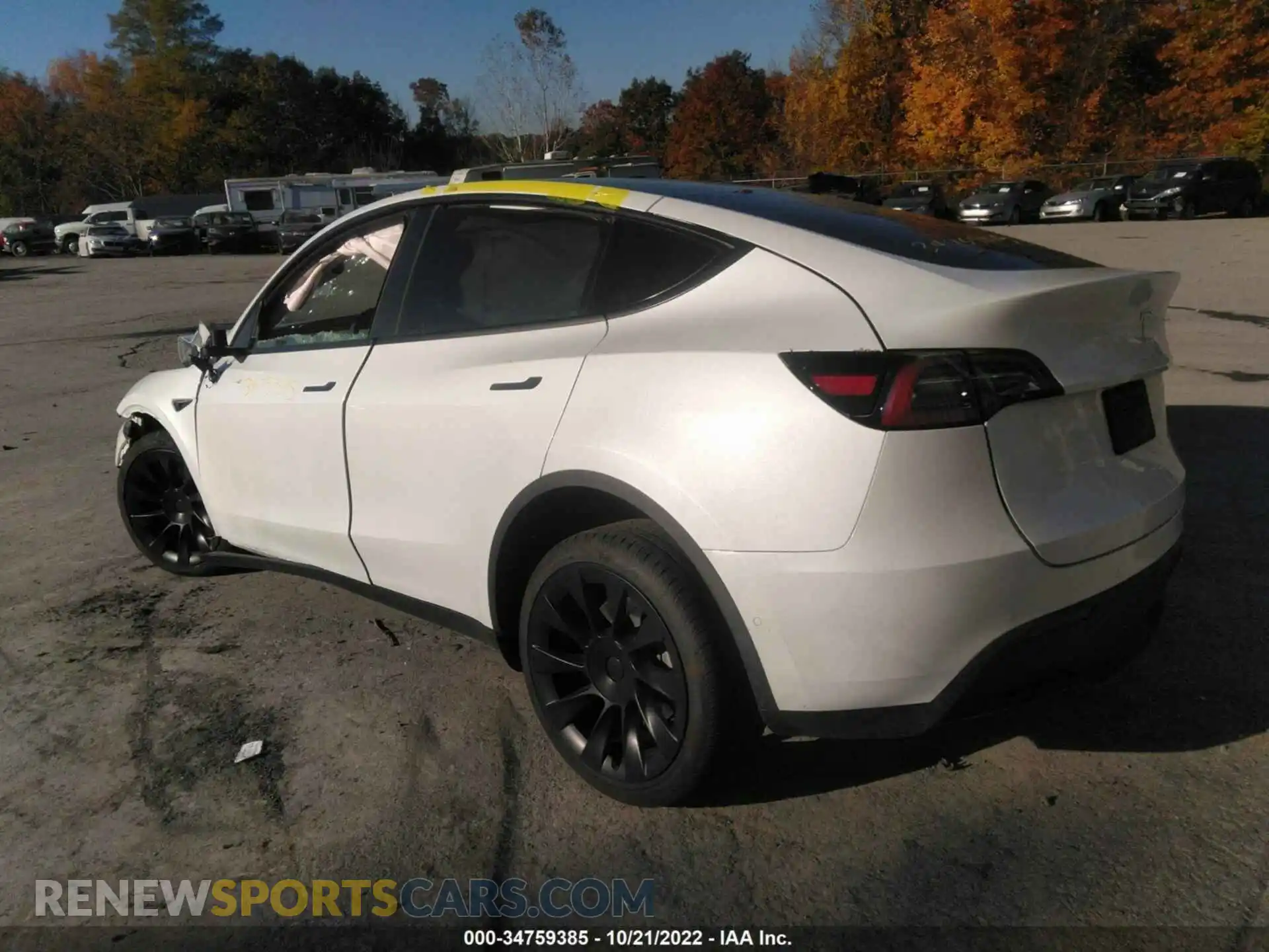 3 Photograph of a damaged car 5YJYGDEE8MF303643 TESLA MODEL Y 2021