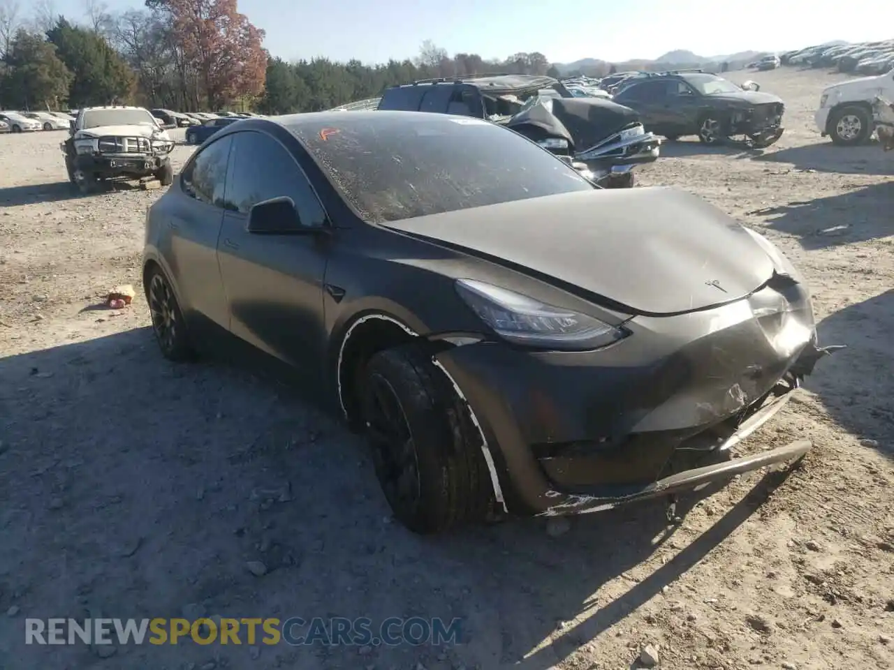 1 Photograph of a damaged car 5YJYGDEE8MF306591 TESLA MODEL Y 2021