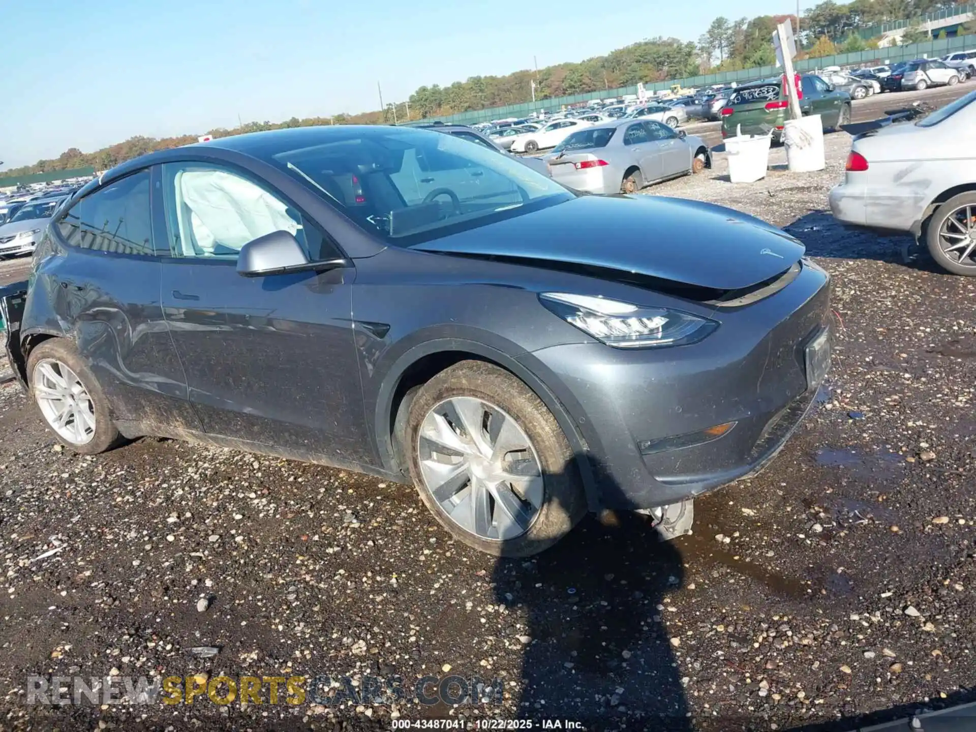 1 Photograph of a damaged car 5YJYGDEE9MF074793 TESLA MODEL Y 2021
