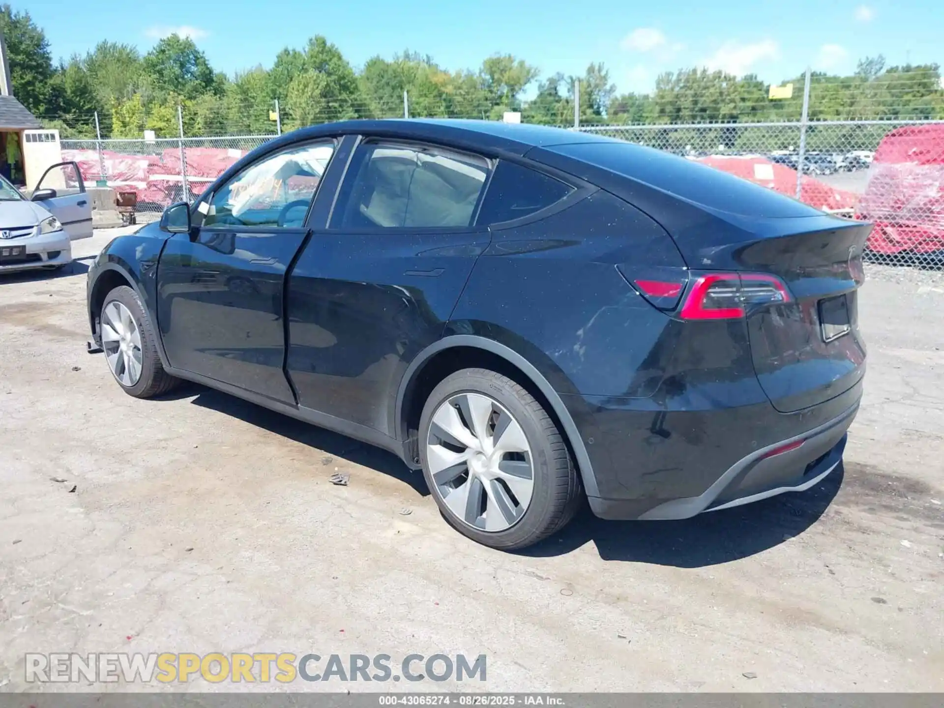 3 Photograph of a damaged car 5YJYGDEE9MF077161 TESLA MODEL Y 2021
