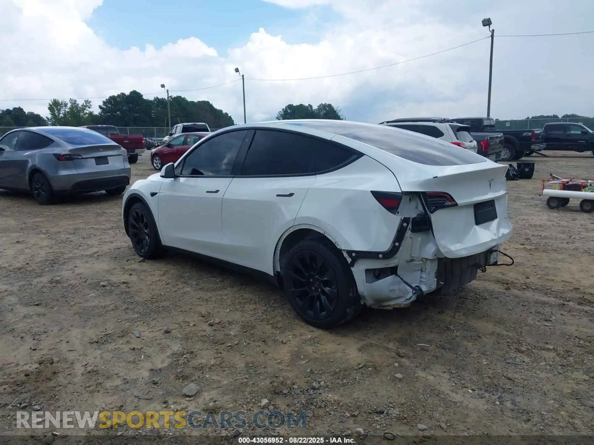3 Photograph of a damaged car 5YJYGDEE9MF080447 TESLA MODEL Y 2021