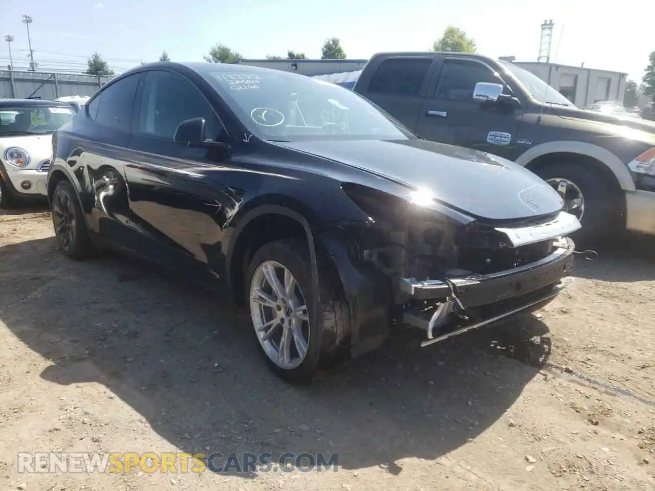 1 Photograph of a damaged car 5YJYGDEE9MF086409 TESLA MODEL Y 2021