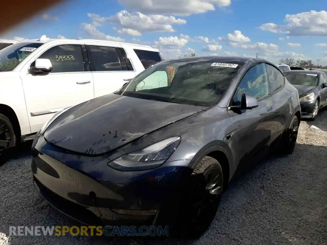 2 Photograph of a damaged car 5YJYGDEE9MF108585 TESLA MODEL Y 2021
