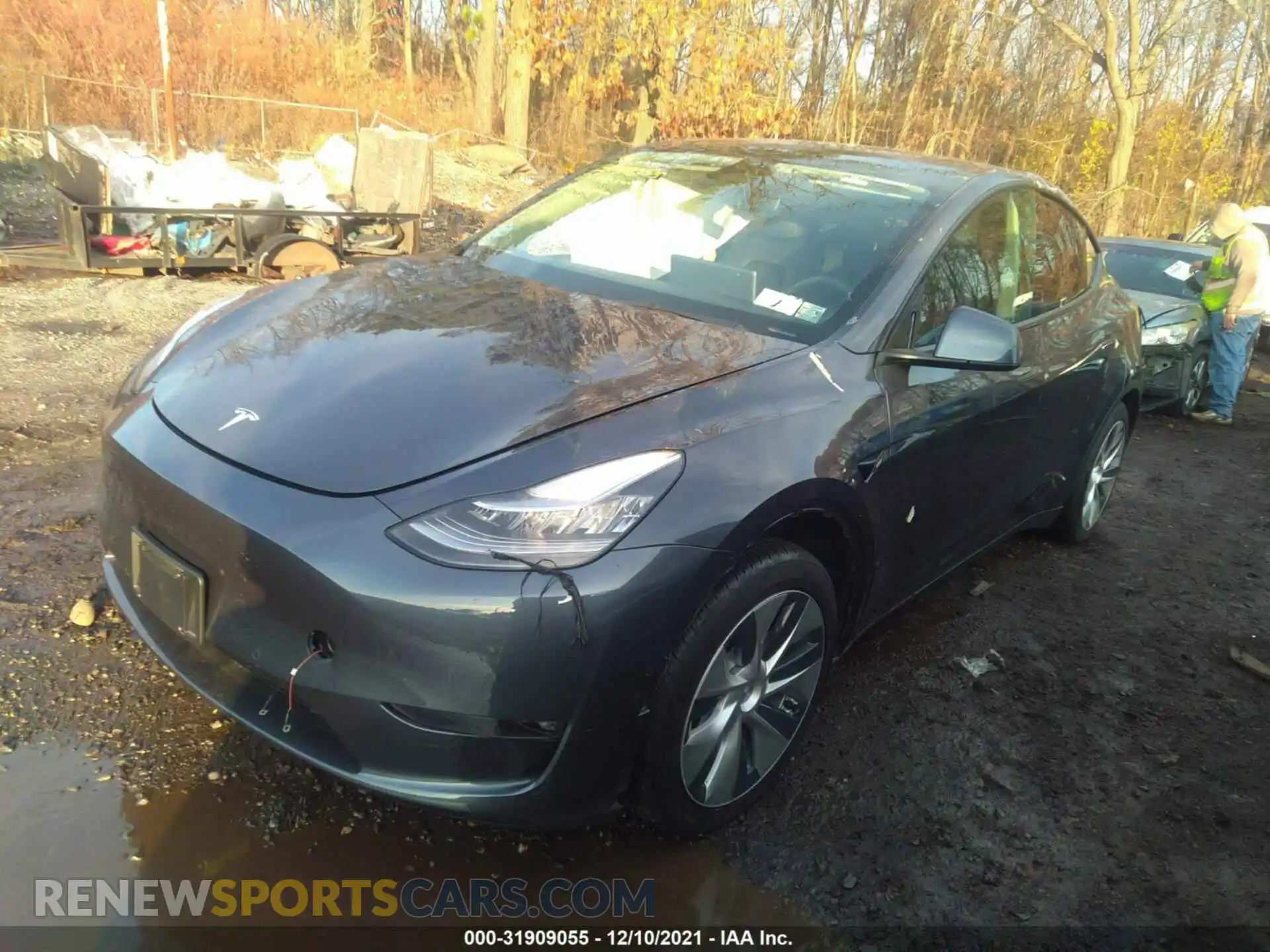 2 Photograph of a damaged car 5YJYGDEE9MF131221 TESLA MODEL Y 2021
