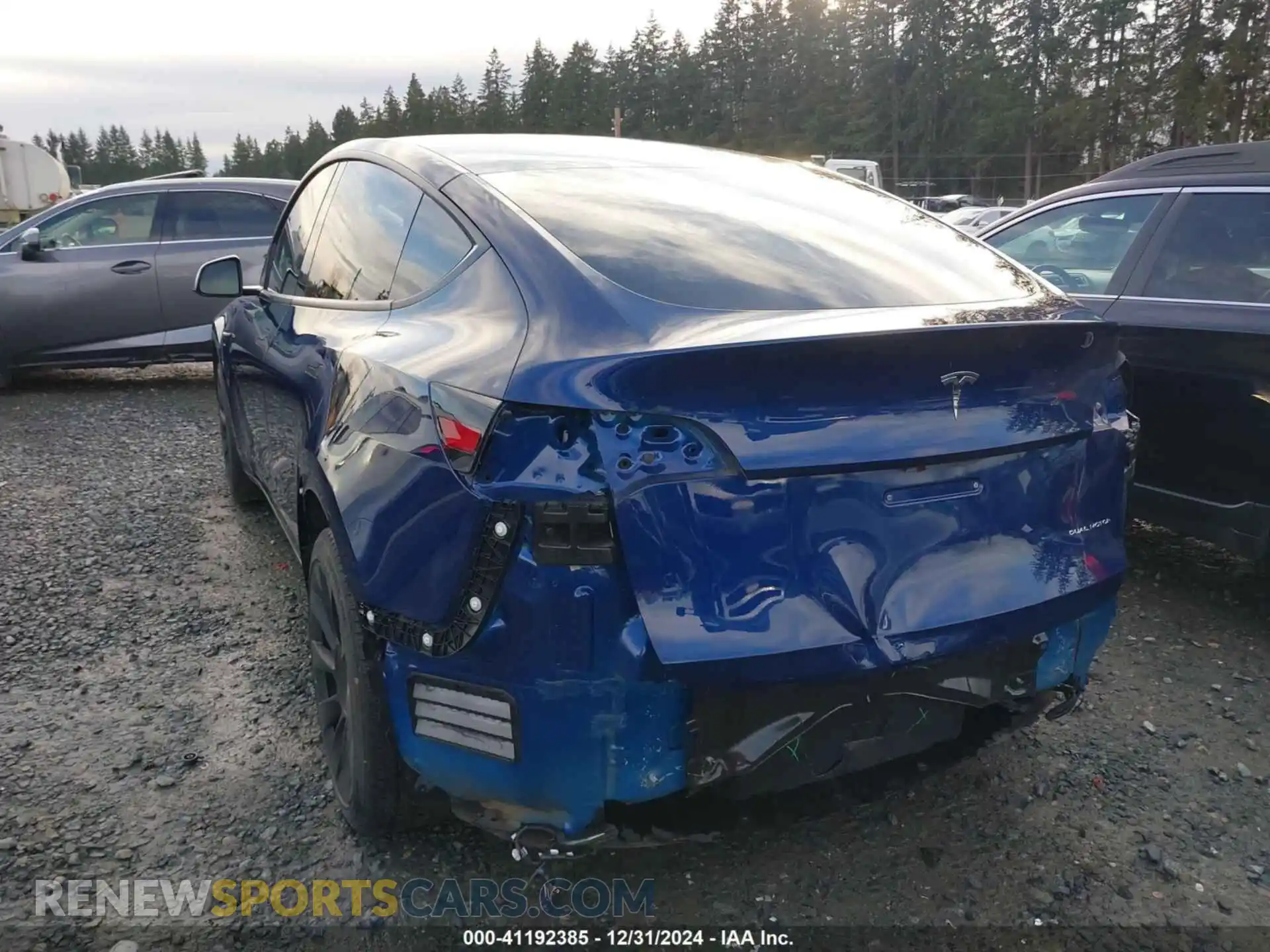 3 Photograph of a damaged car 5YJYGDEE9MF141361 TESLA MODEL Y 2021
