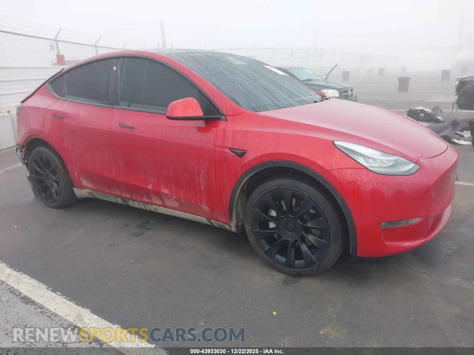 1 Photograph of a damaged car 5YJYGDEE9MF158368 TESLA MODEL Y 2021