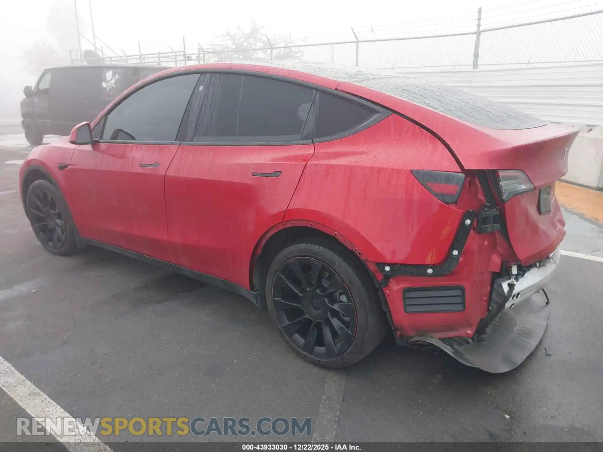 3 Photograph of a damaged car 5YJYGDEE9MF158368 TESLA MODEL Y 2021