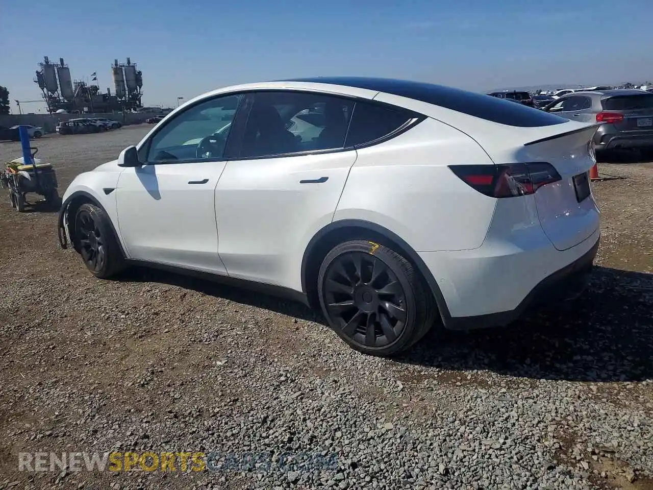2 Photograph of a damaged car 5YJYGDEE9MF159097 TESLA MODEL Y 2021