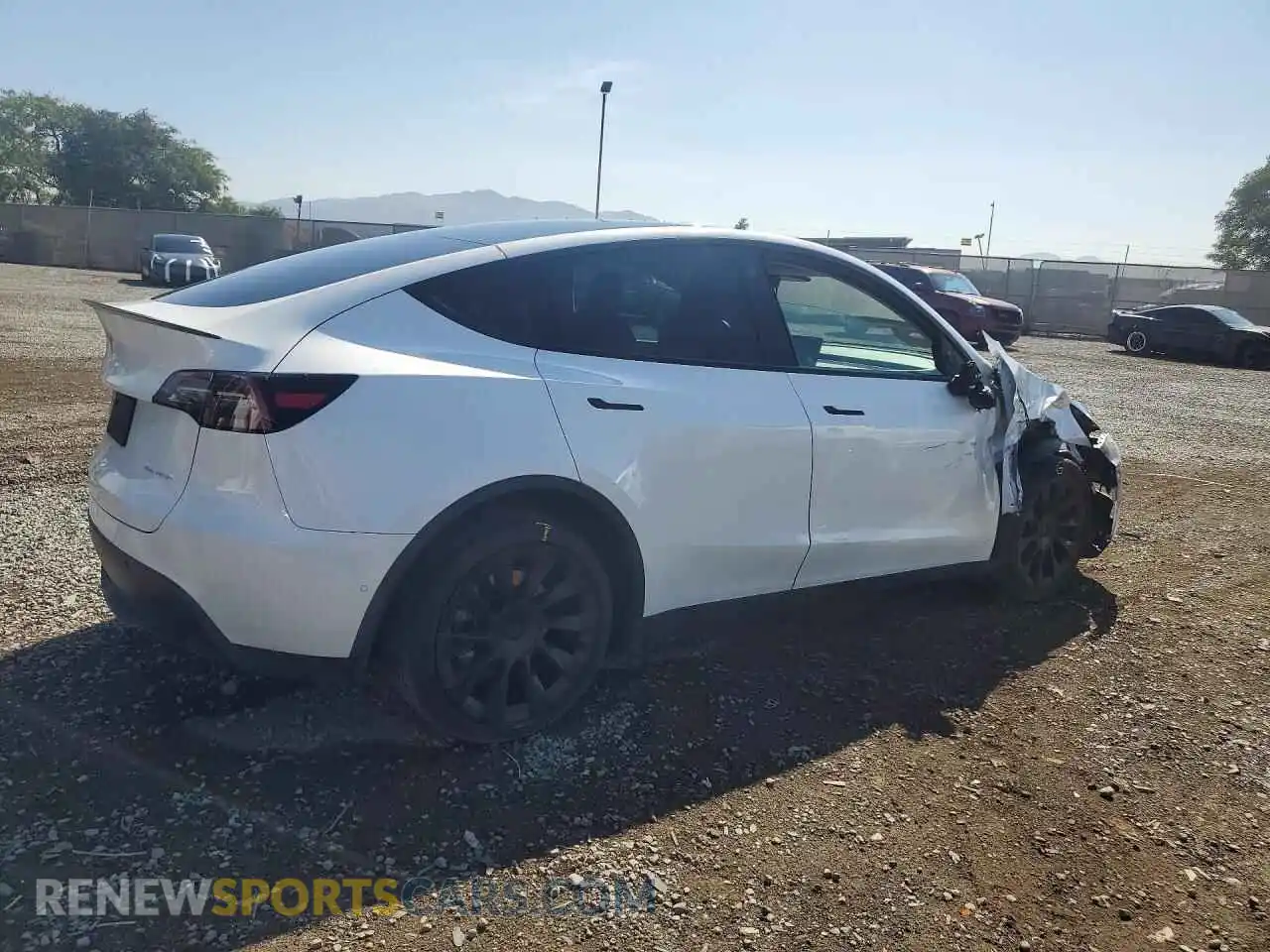 3 Photograph of a damaged car 5YJYGDEE9MF159097 TESLA MODEL Y 2021