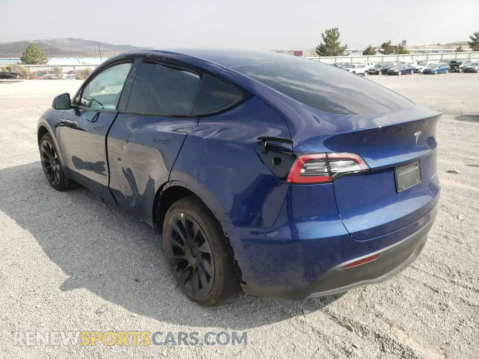 3 Photograph of a damaged car 5YJYGDEE9MF176417 TESLA MODEL Y 2021