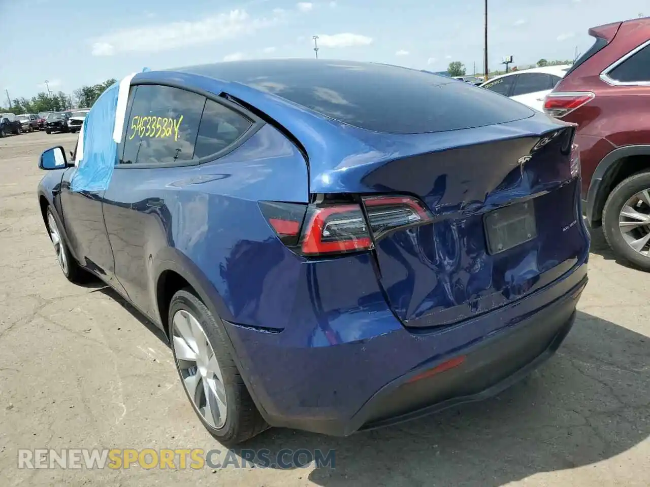 3 Photograph of a damaged car 5YJYGDEE9MF188034 TESLA MODEL Y 2021