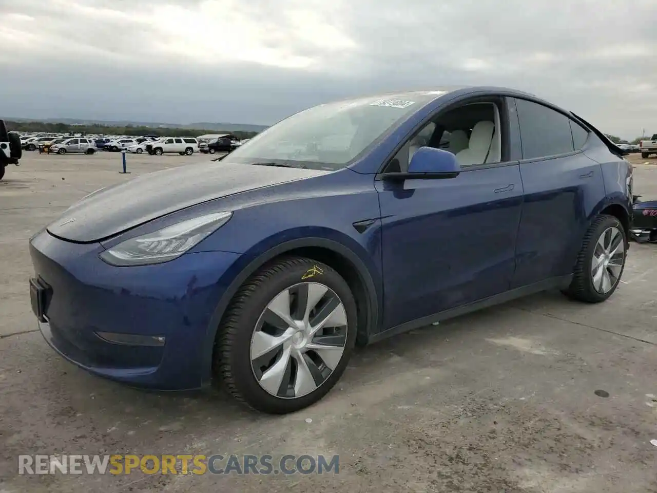 1 Photograph of a damaged car 5YJYGDEE9MF202594 TESLA MODEL Y 2021