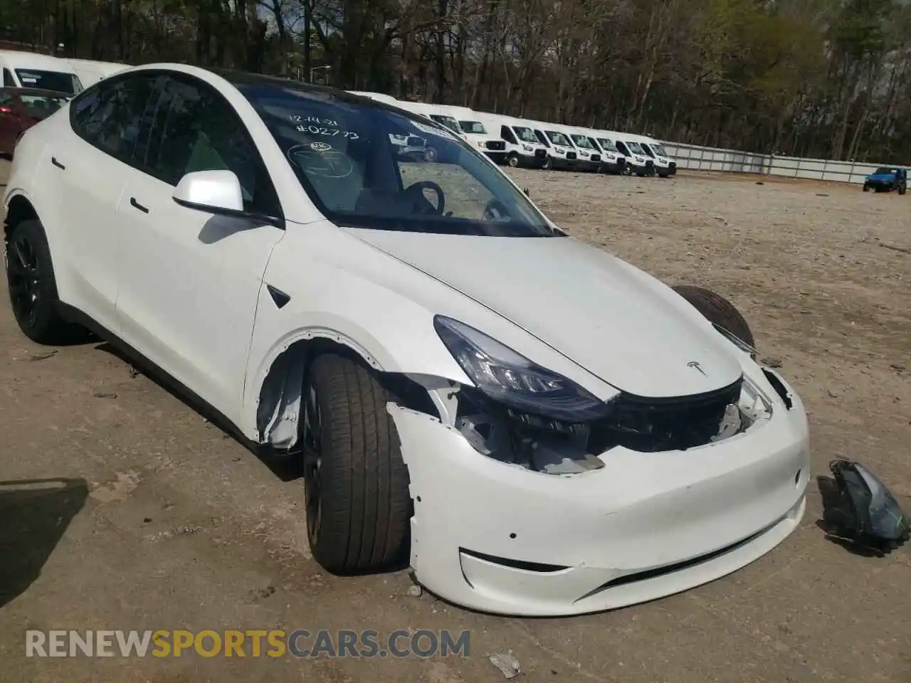 1 Photograph of a damaged car 5YJYGDEE9MF202773 TESLA MODEL Y 2021