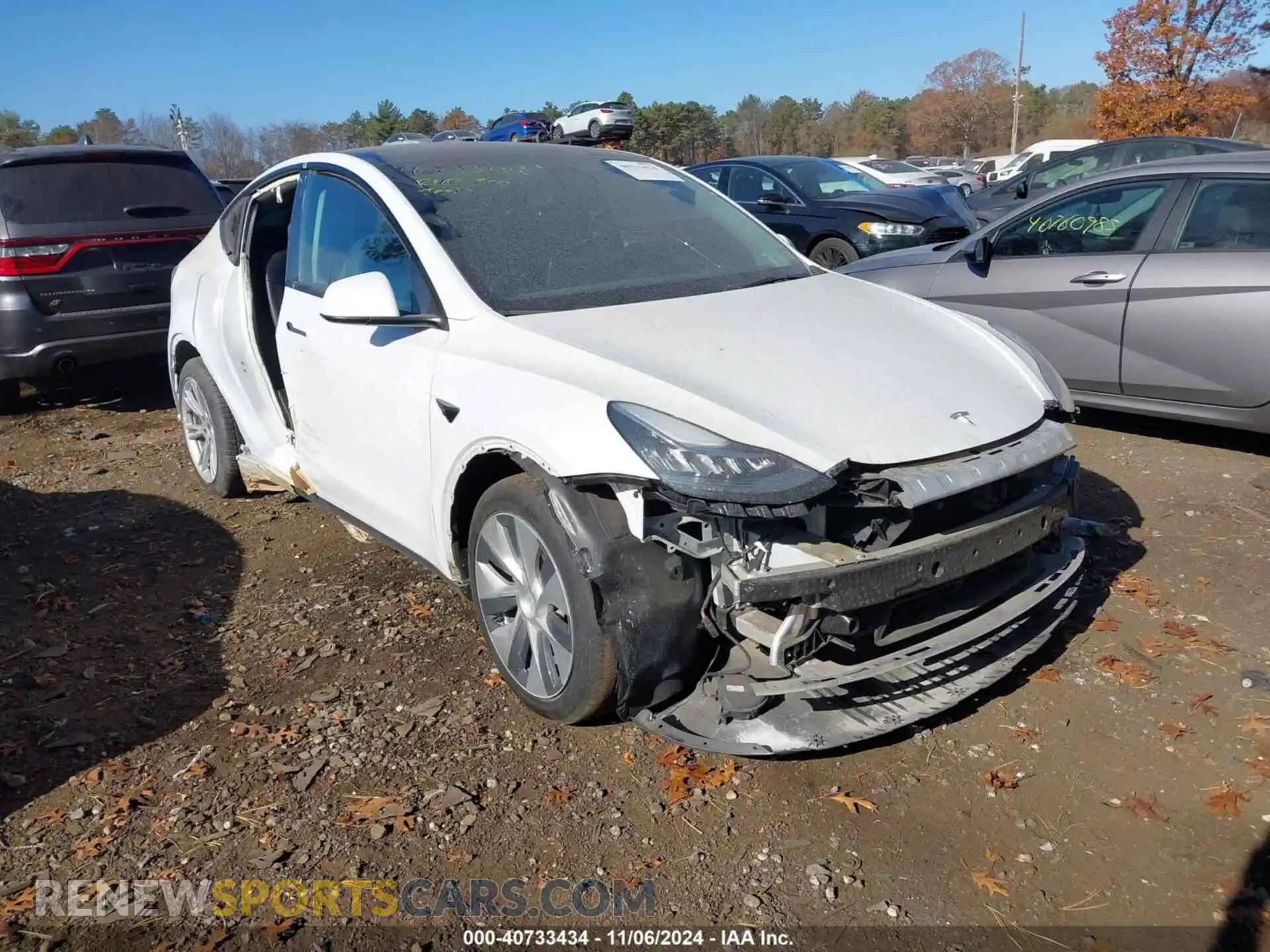 1 Photograph of a damaged car 5YJYGDEE9MF209142 TESLA MODEL Y 2021
