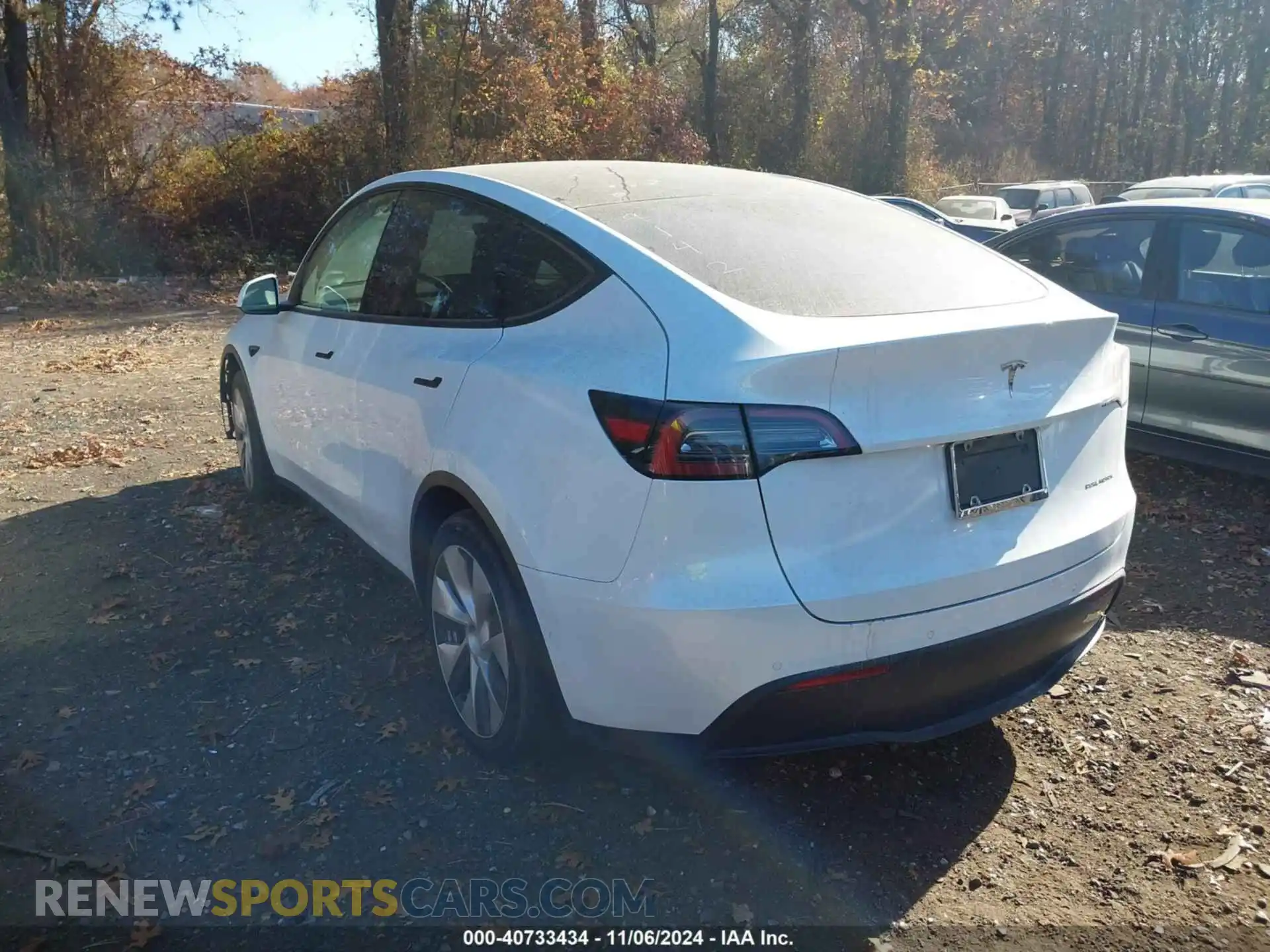 3 Photograph of a damaged car 5YJYGDEE9MF209142 TESLA MODEL Y 2021