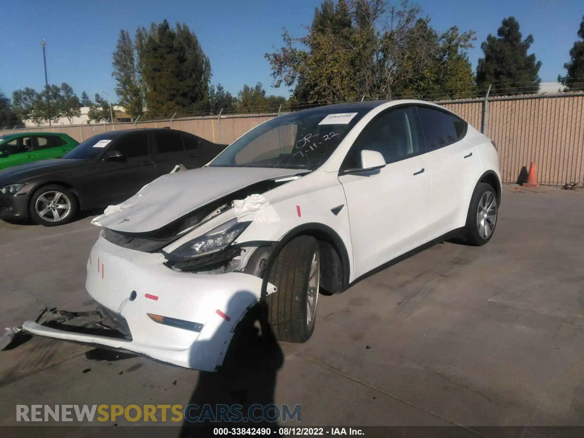 2 Photograph of a damaged car 5YJYGDEE9MF217600 TESLA MODEL Y 2021