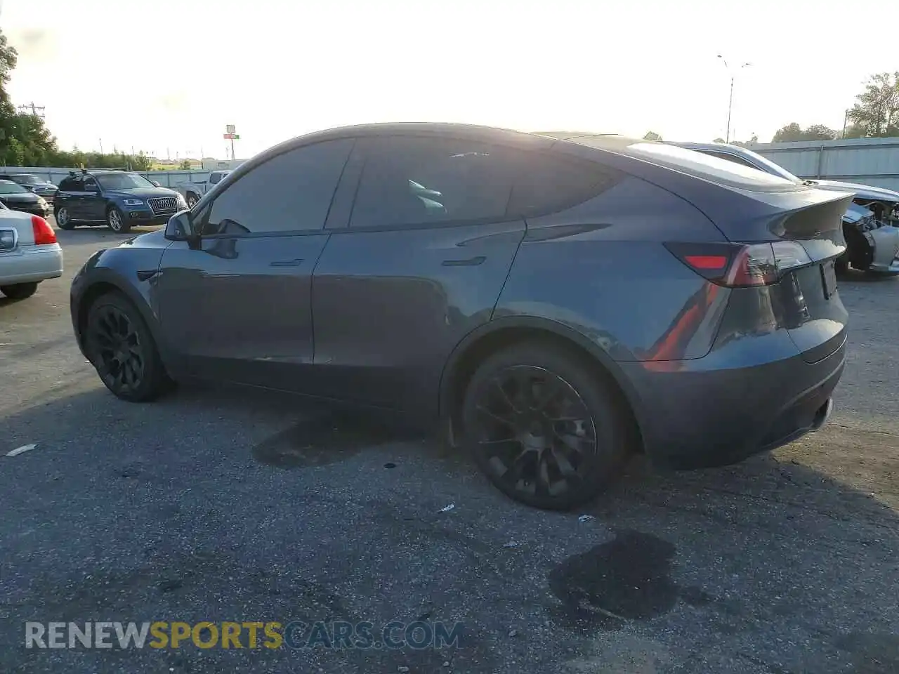 2 fotografías del automóvil dañado 5YJYGDEE9MF254453 TESLA MODEL Y 2021