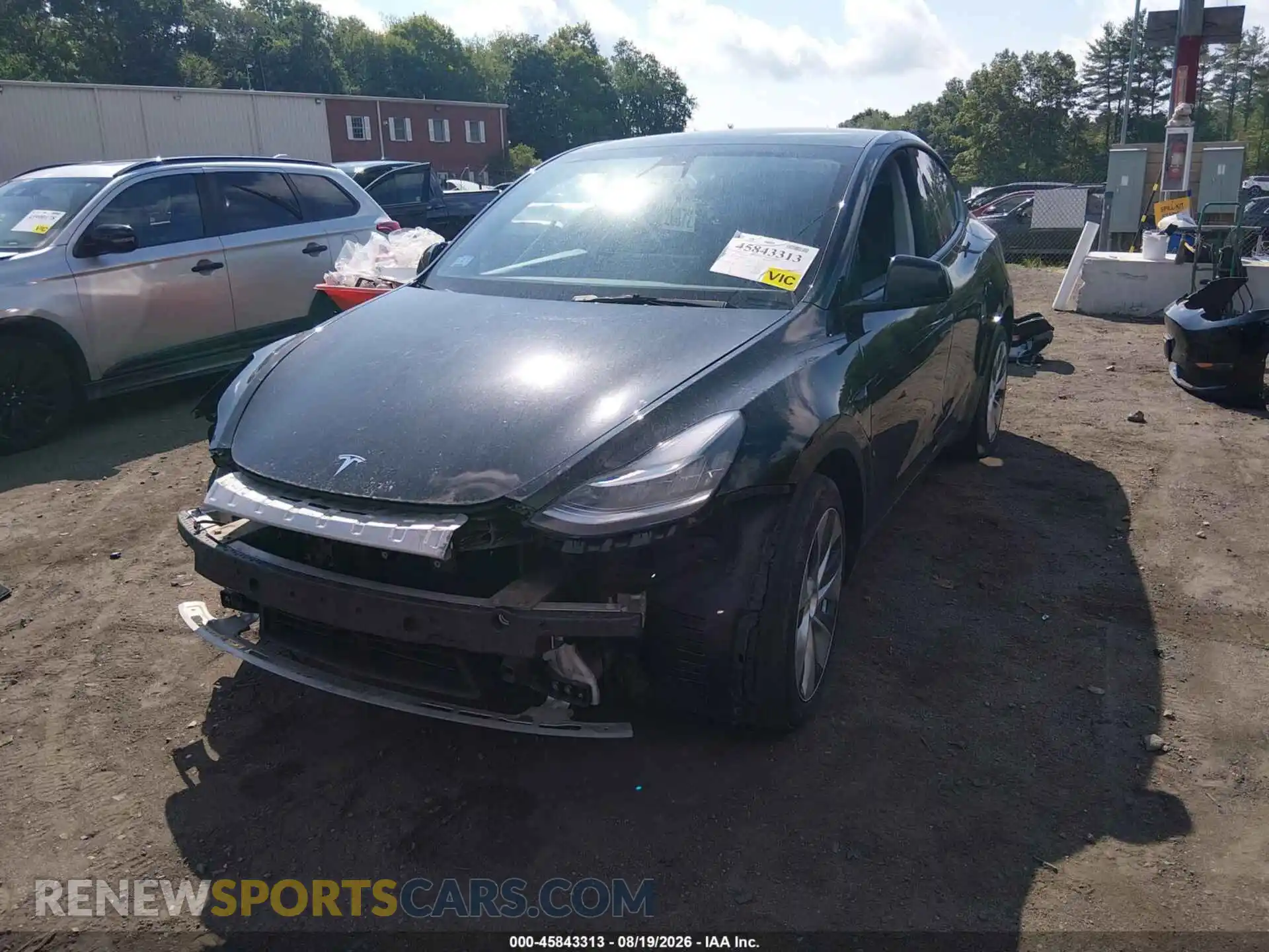 2 Photograph of a damaged car 5YJYGDEE9MF262679 TESLA MODEL Y 2021