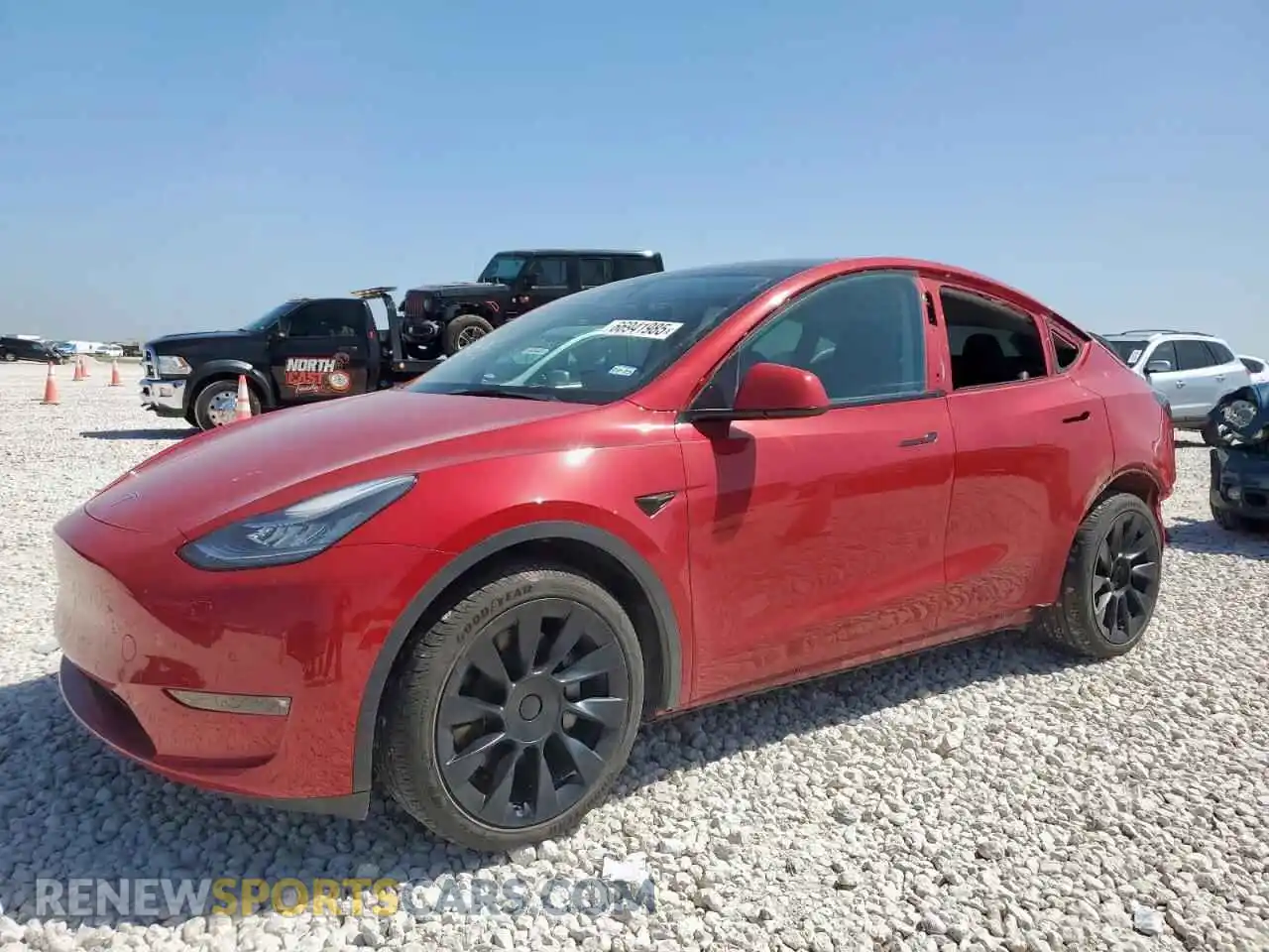 1 Photograph of a damaged car 5YJYGDEE9MF263881 TESLA MODEL Y 2021