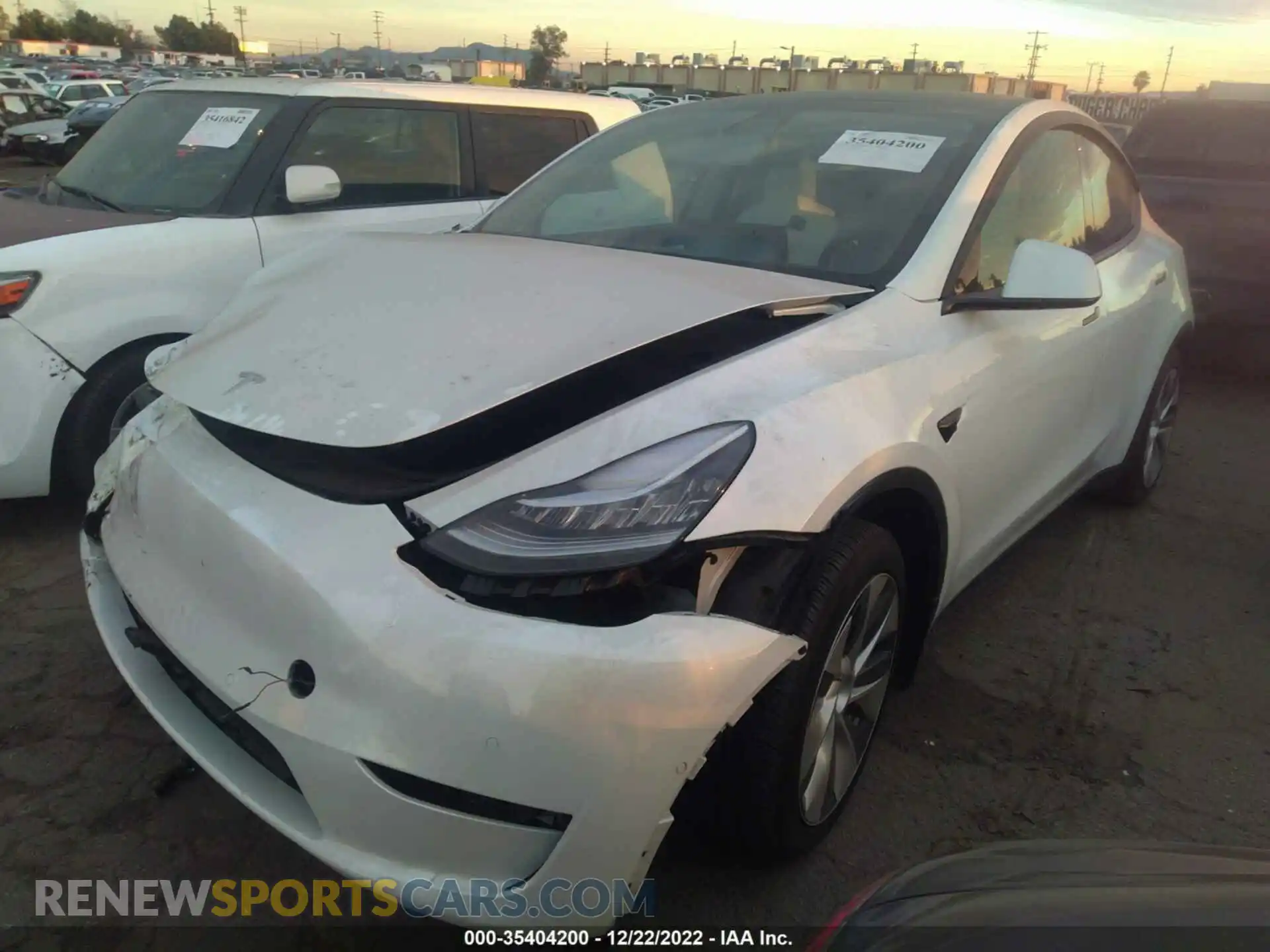 2 Фотография поврежденного автомобиля 5YJYGDEE9MF282897 TESLA MODEL Y 2021
