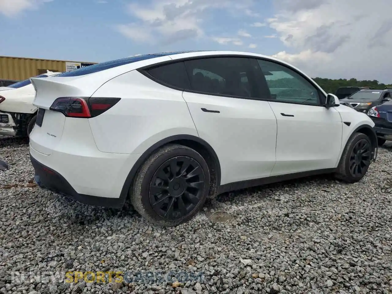 3 fotografías del automóvil dañado 5YJYGDEEXMF064290 TESLA MODEL Y 2021