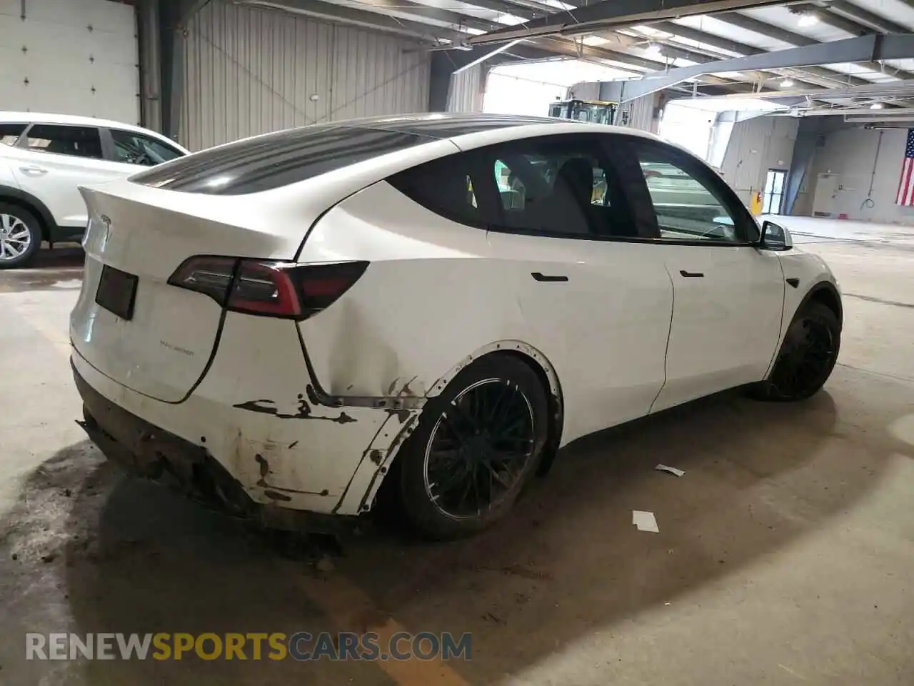 3 Photograph of a damaged car 5YJYGDEEXMF066413 TESLA MODEL Y 2021