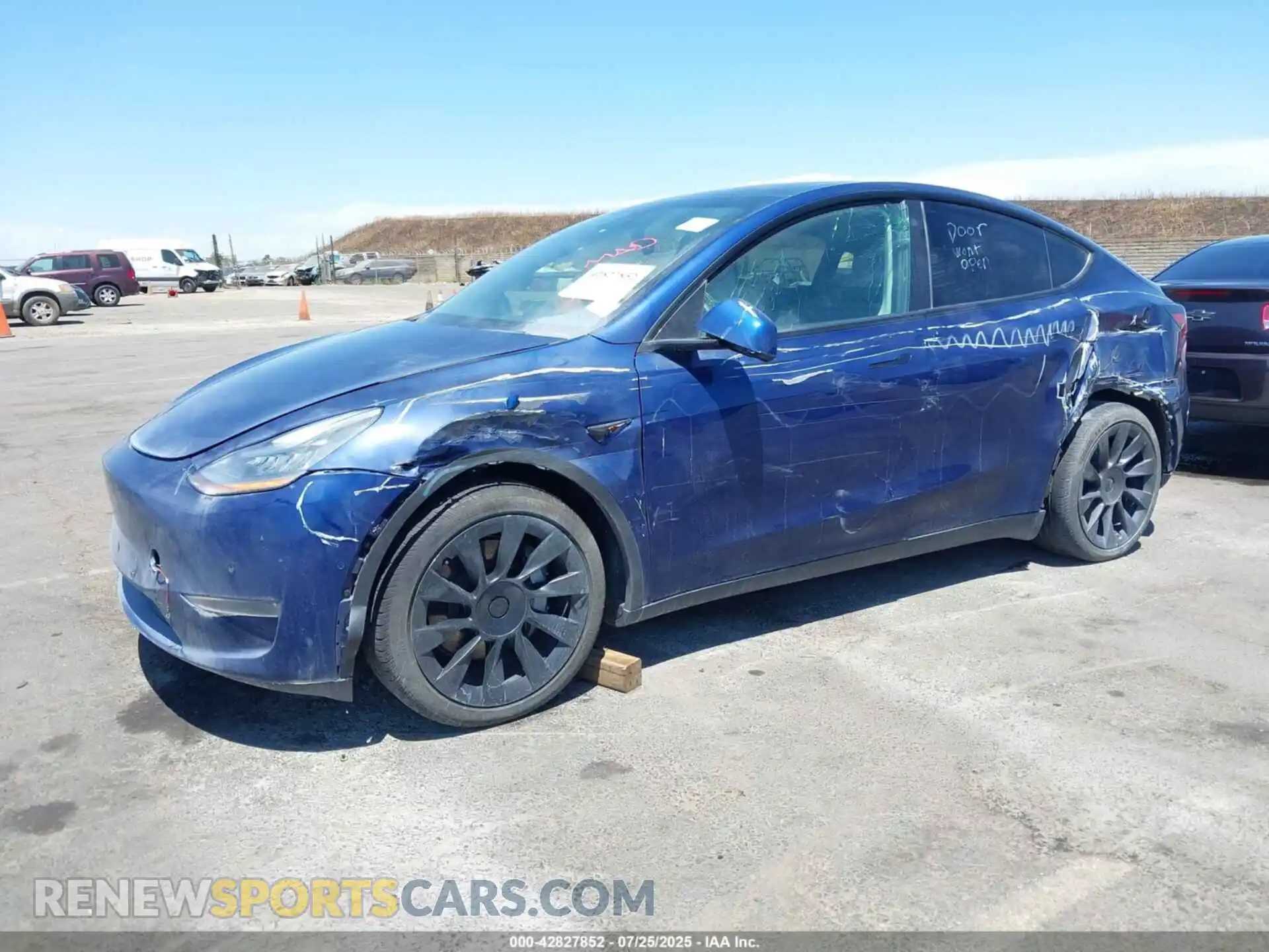 2 Photograph of a damaged car 5YJYGDEEXMF067965 TESLA MODEL Y 2021