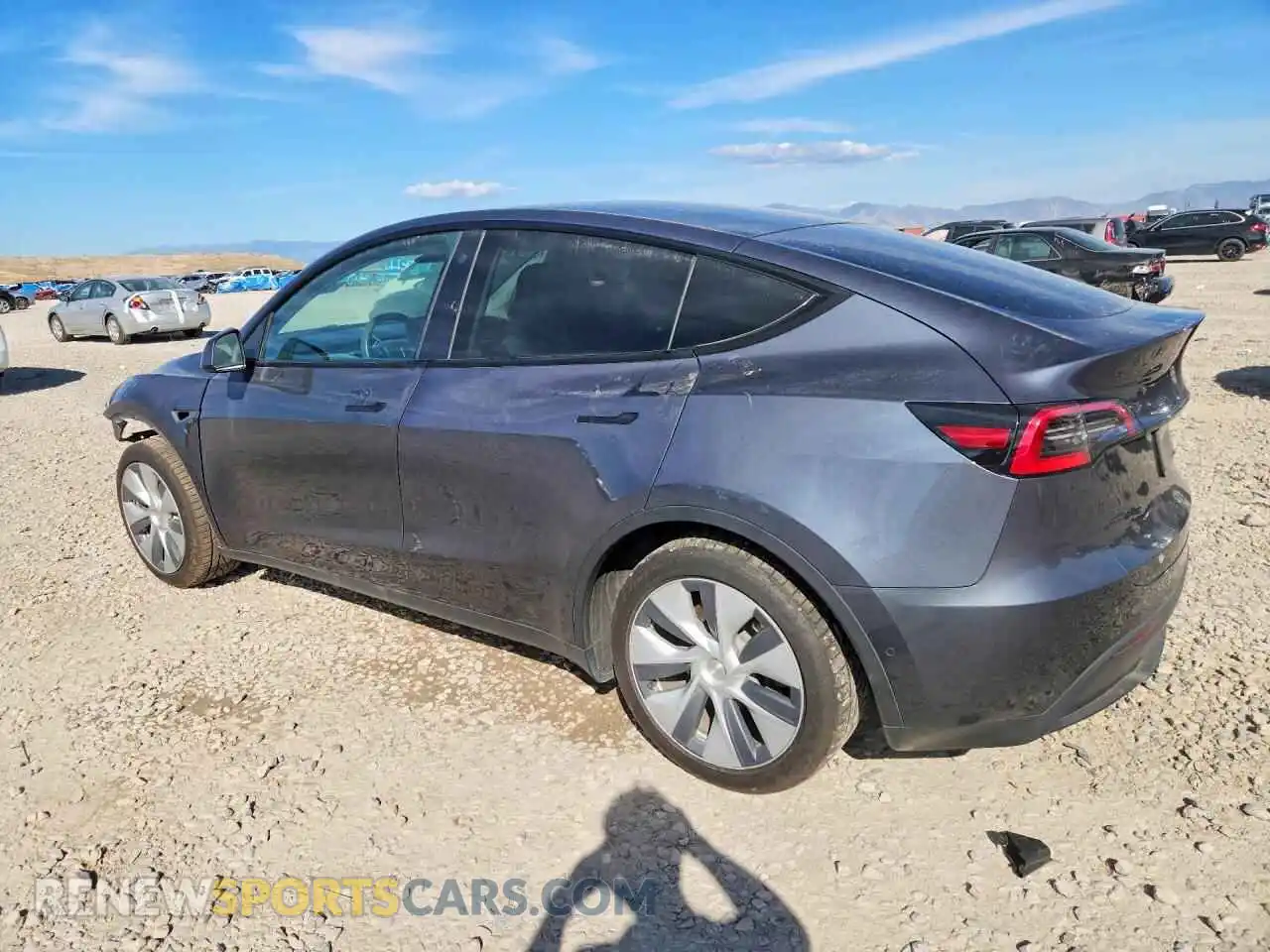 2 fotografías del automóvil dañado 5YJYGDEEXMF068274 TESLA MODEL Y 2021