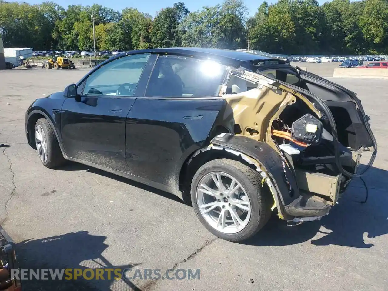 2 Photograph of a damaged car 5YJYGDEEXMF068761 TESLA MODEL Y 2021
