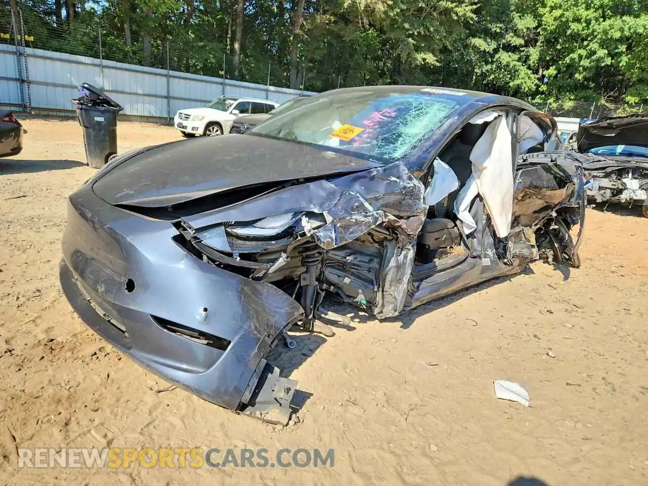 1 Photograph of a damaged car 5YJYGDEEXMF070512 TESLA MODEL Y 2021