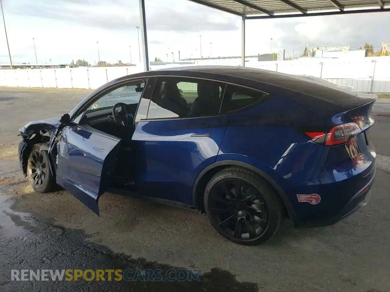 2 Photograph of a damaged car 5YJYGDEEXMF108028 TESLA MODEL Y 2021