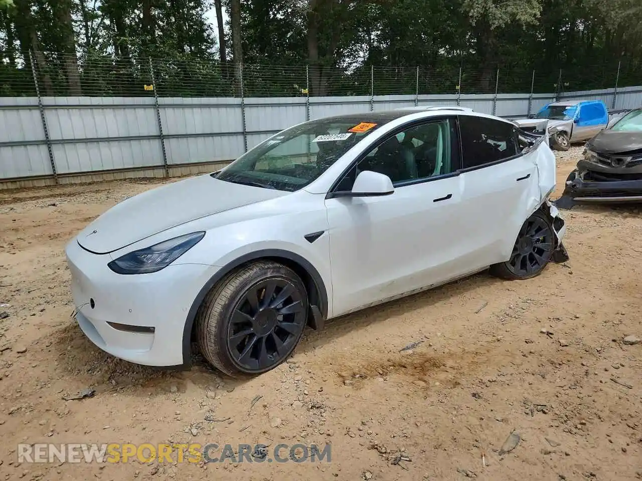 1 Photograph of a damaged car 5YJYGDEEXMF141112 TESLA MODEL Y 2021