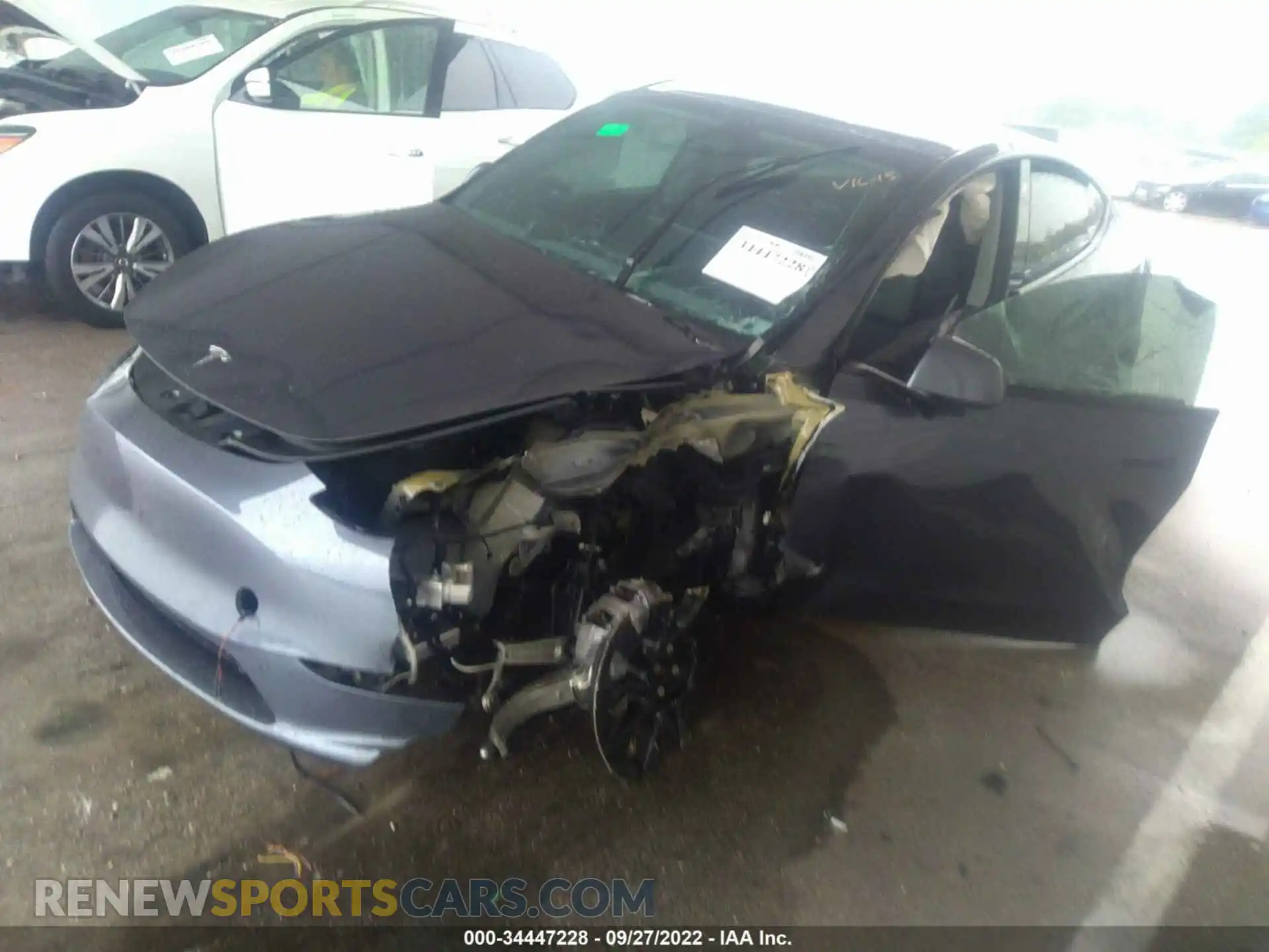 2 Photograph of a damaged car 5YJYGDEEXMF173767 TESLA MODEL Y 2021