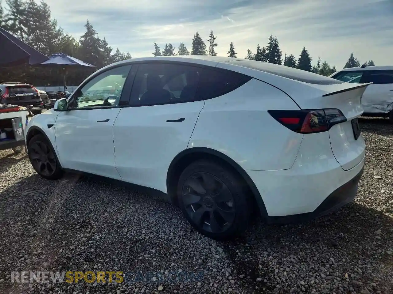 2 Photograph of a damaged car 5YJYGDEEXMF198281 TESLA MODEL Y 2021