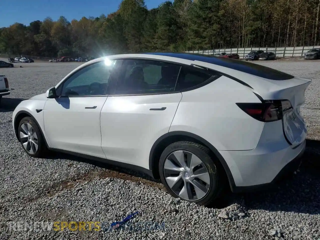 2 Photograph of a damaged car 5YJYGDEEXMF207576 TESLA MODEL Y 2021