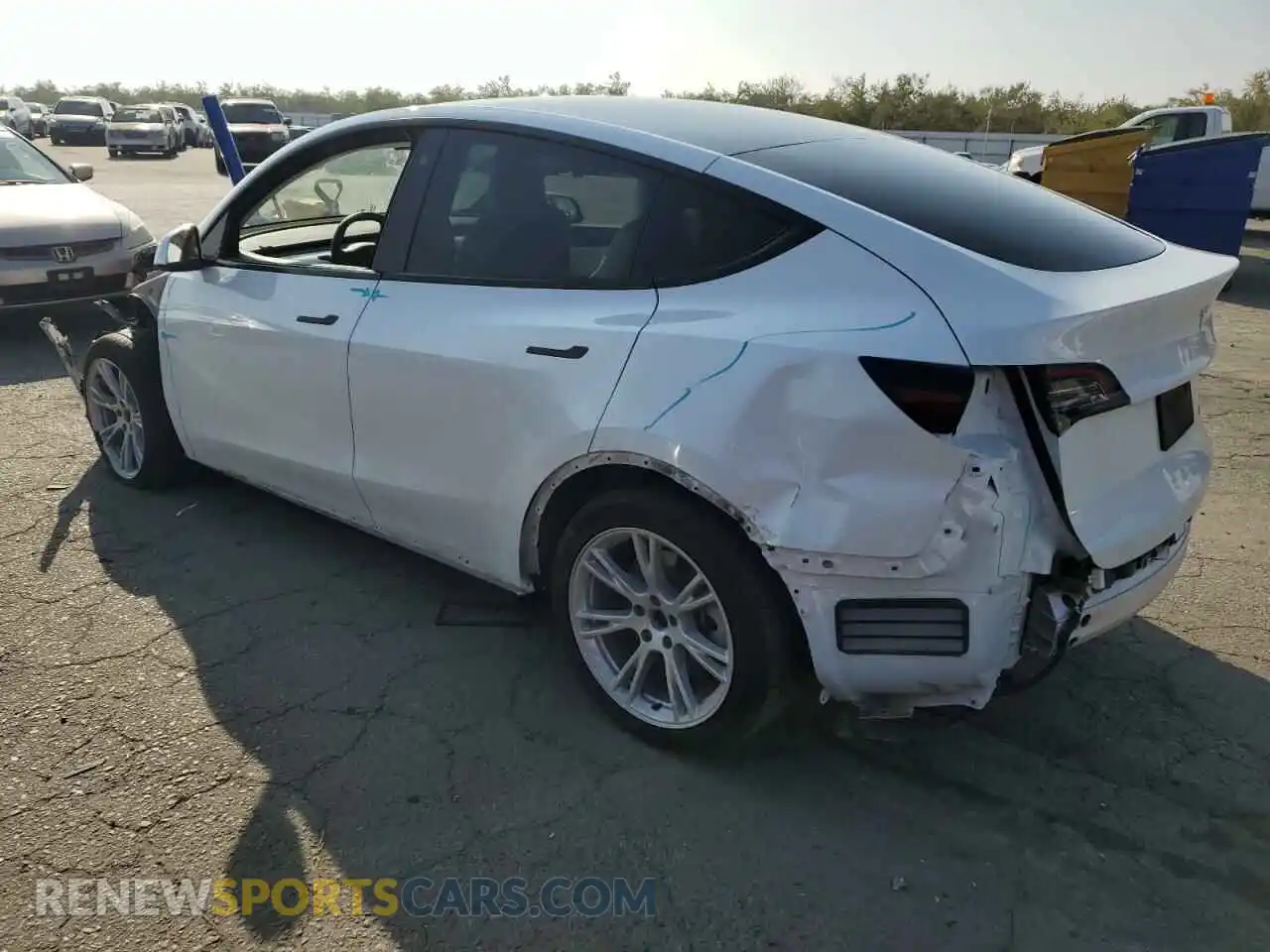 2 Photograph of a damaged car 5YJYGDEEXMF228881 TESLA MODEL Y 2021