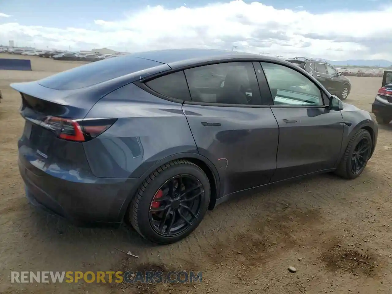 3 Photograph of a damaged car 5YJYGDEF0MF137692 TESLA MODEL Y 2021