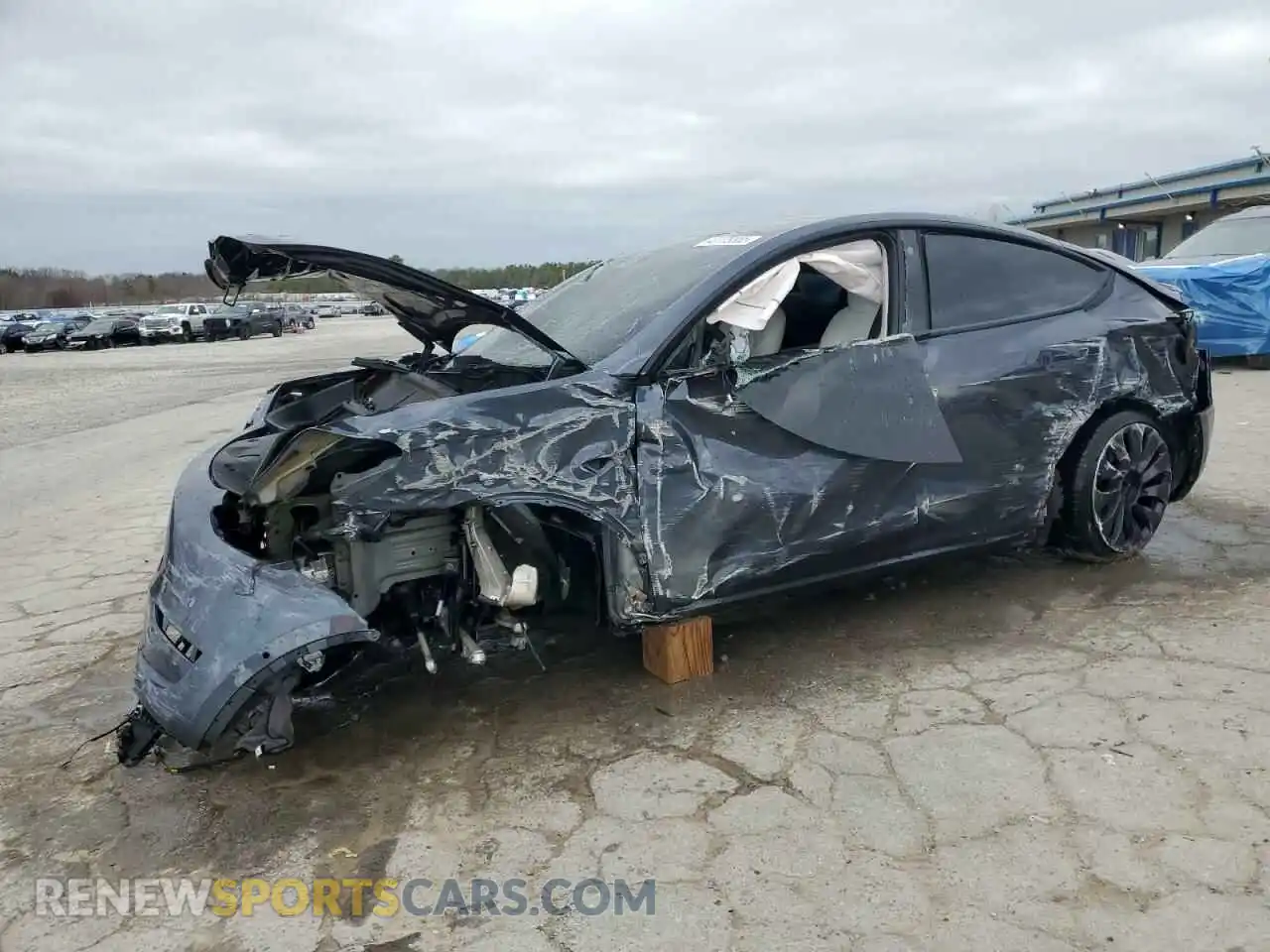 1 Photograph of a damaged car 5YJYGDEF0MF266855 TESLA MODEL Y 2021