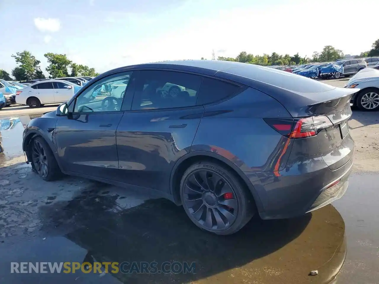 2 Photograph of a damaged car 5YJYGDEF1MF194757 TESLA MODEL Y 2021