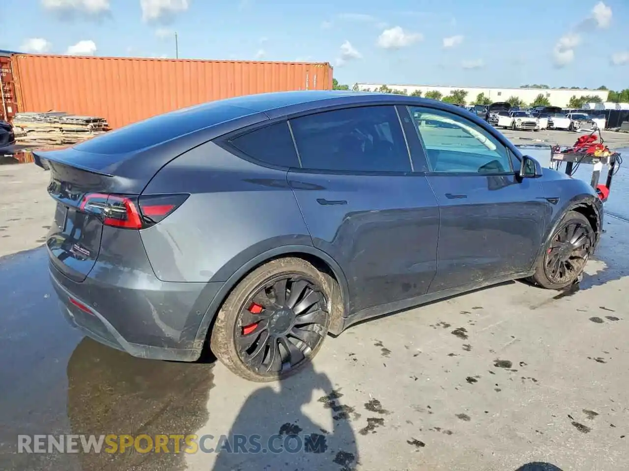 3 Photograph of a damaged car 5YJYGDEF1MF194757 TESLA MODEL Y 2021
